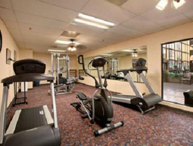 Plaza Hotel And Suites Pine Bluff Kemudahan gambar