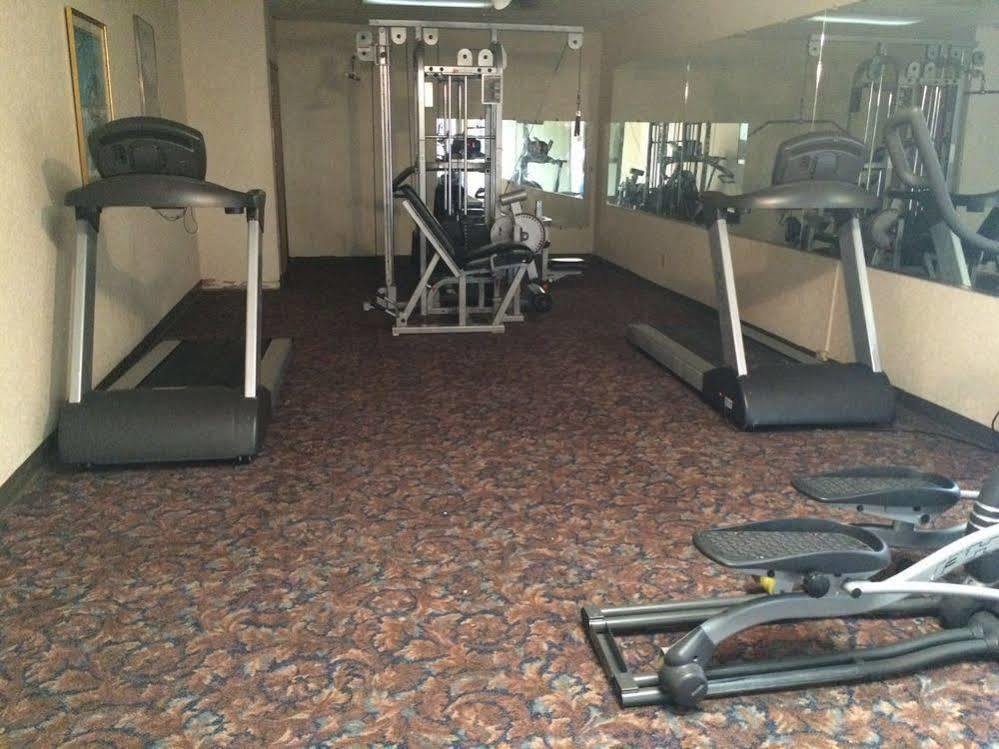 Plaza Hotel And Suites Pine Bluff Luaran gambar